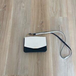 Guess Black and Cream Crossbody Bag